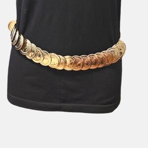 Vintage Metal Gold Metal Coin Elizabeth II Regina Elastic Strech Adjustable